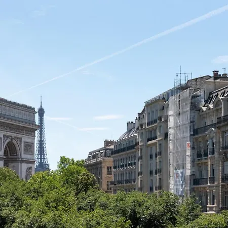 아파트 Large Bright Cocoon With Eiffel Tower View *